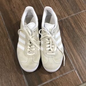 Adidas Gazelle womens sneaker